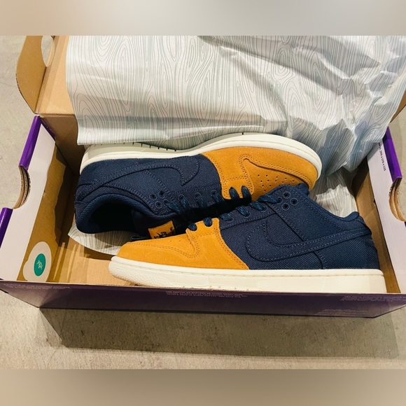 Nike Dunk Low SB 'Navy Desert Ochre' DX6775-400 size 7 Men - Picture 1 of 7